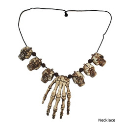 Collana Tribale con Mano e Teschi
