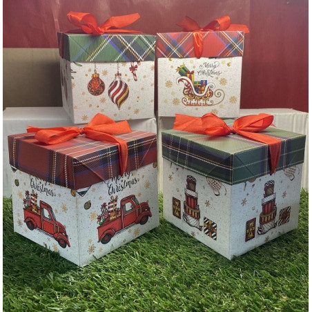 Scatola Regalo Quadrata Natalizia 10,5x10,5x10,5 cm - col e mod ass
