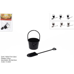 Secchio con pala o rastrello in metallo (cf. 2 pz) - 2 col ass 3 mod ass